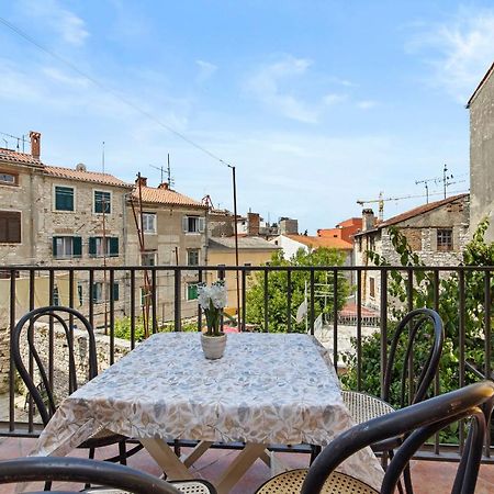 Pula Hostel Екстериор снимка