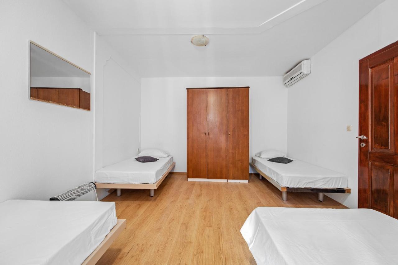 Pula Hostel Екстериор снимка