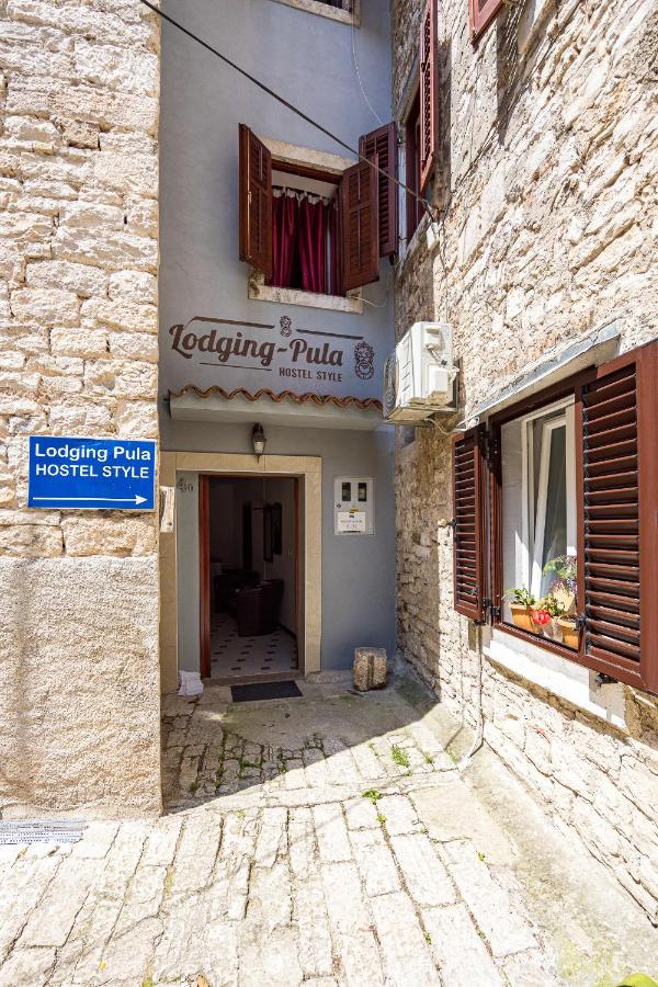 Pula Hostel Екстериор снимка
